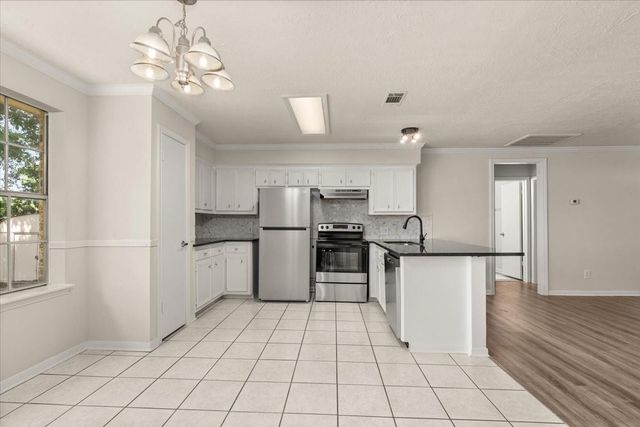 222 Cool Cove, Montgomery, TX 77356