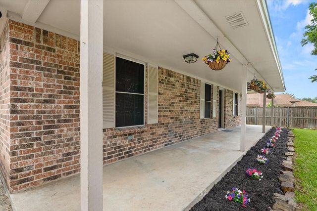 222 Cool Cove, Montgomery, TX 77356