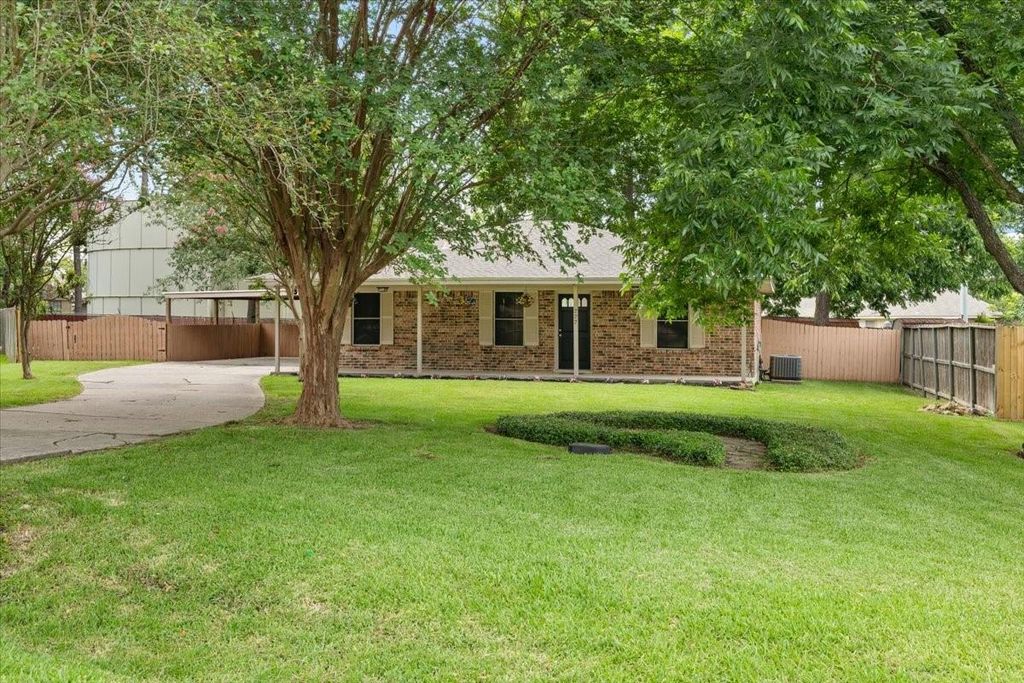 222 Cool Cove, Montgomery, TX 77356