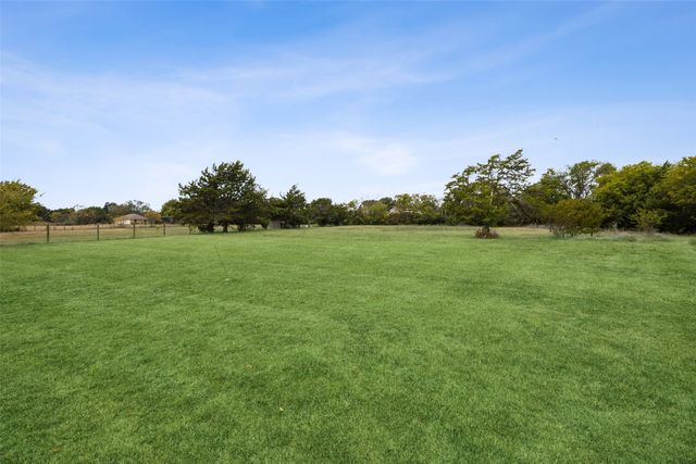 1403 N Cedar Hill Road, Cedar Hill, TX 75104