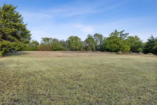 1403 N Cedar Hill Road, Cedar Hill, TX 75104