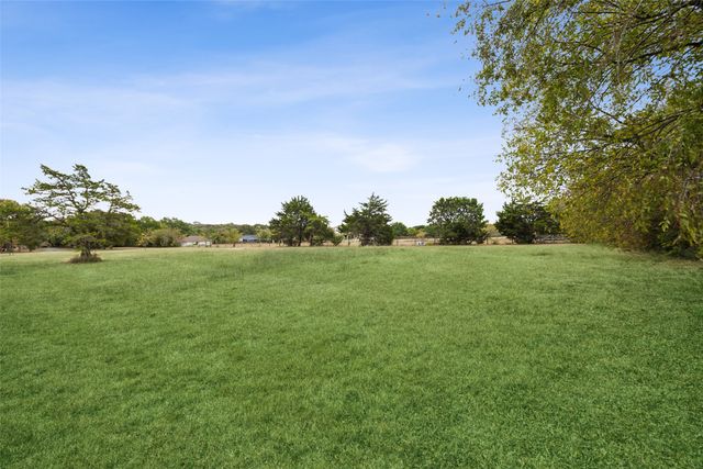 1403 N Cedar Hill Road, Cedar Hill, TX 75104