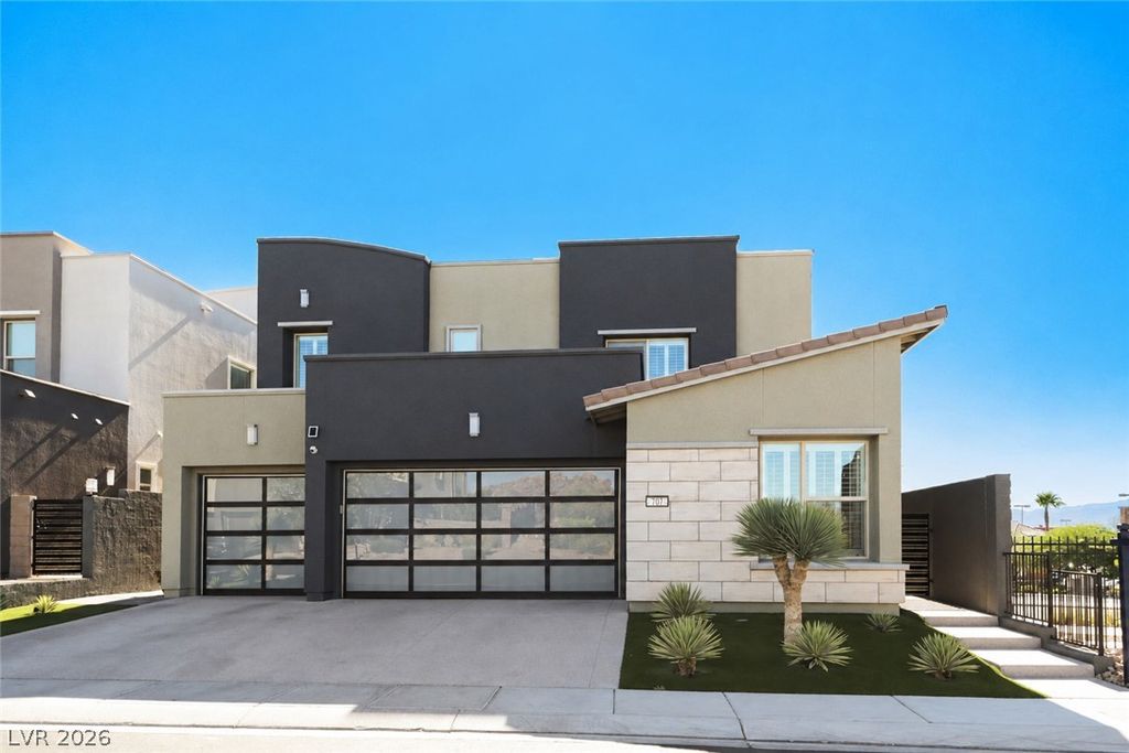 707 Glowing Horizon Street, Henderson, NV 89052