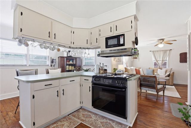 602 S Tugaloo Street, Walhalla, SC 29691