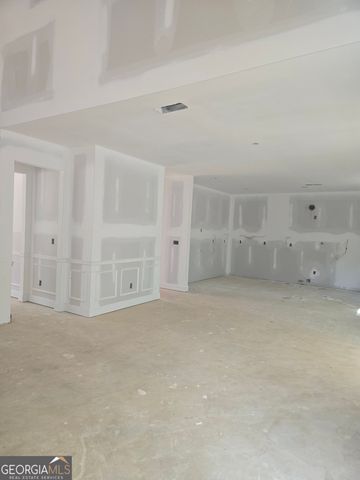 160 Rivers Edge Drive, Forsyth, GA 31029