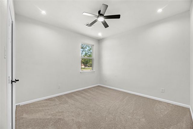 1902 Westview Drive, Alvin, TX 77511
