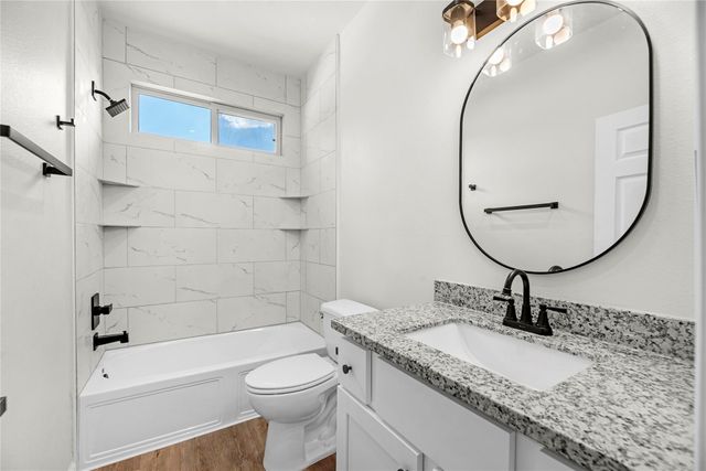 1902 Westview Drive, Alvin, TX 77511