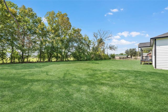 1902 Westview Drive, Alvin, TX 77511