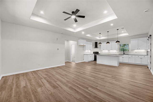 1902 Westview Drive, Alvin, TX 77511