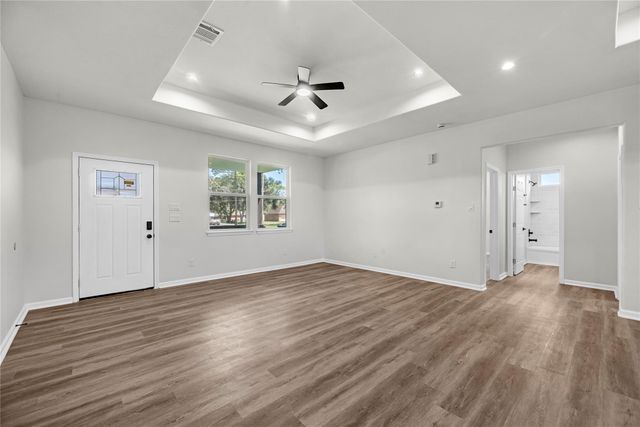 1902 Westview Drive, Alvin, TX 77511