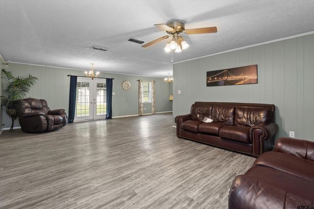 155 Angela Lane, Henderson, TX 75654