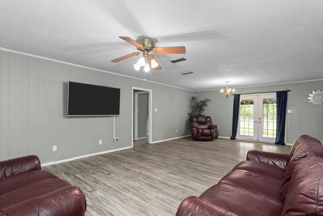 155 Angela Lane, Henderson, TX 75654