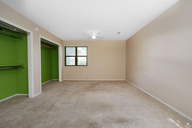 2120 Halls Landing, Manhattan, KS 66502