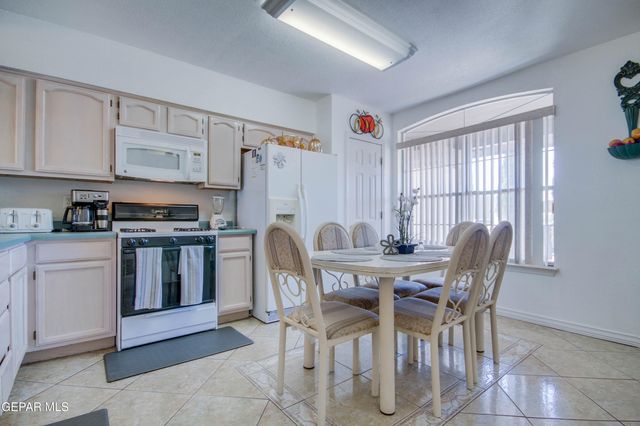 3316 TREASURE HILL Place, El Paso, TX 79936