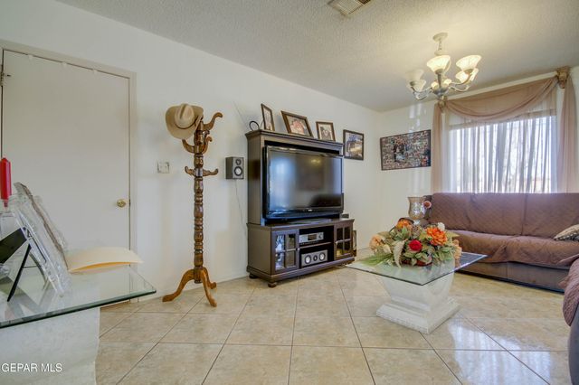 3316 TREASURE HILL Place, El Paso, TX 79936