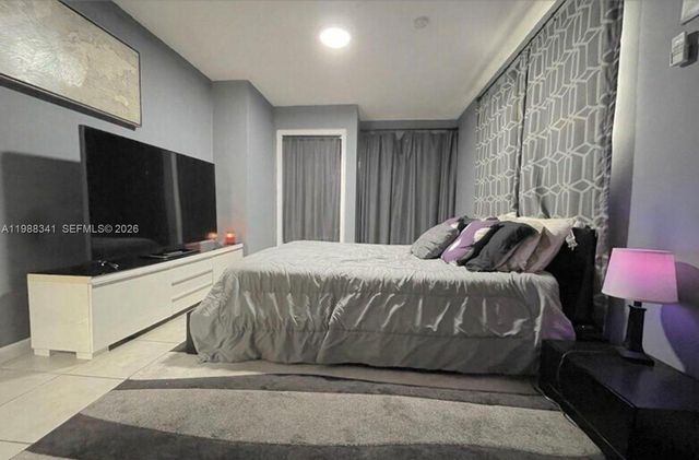 2120 NE 168th St C, North Miami Beach, FL 33162