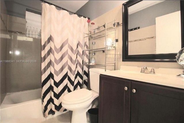 2120 NE 168th St C, North Miami Beach, FL 33162