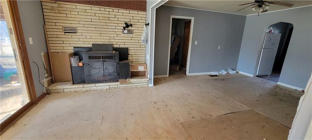 1001 N Main Street, Yates Center, KS 66783