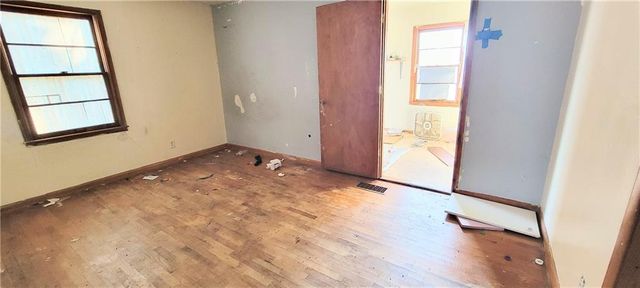 1001 N Main Street, Yates Center, KS 66783