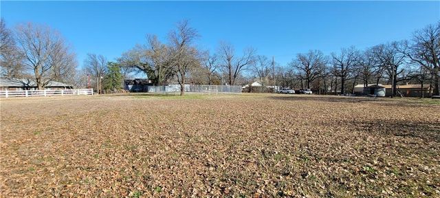 1001 N Main Street, Yates Center, KS 66783