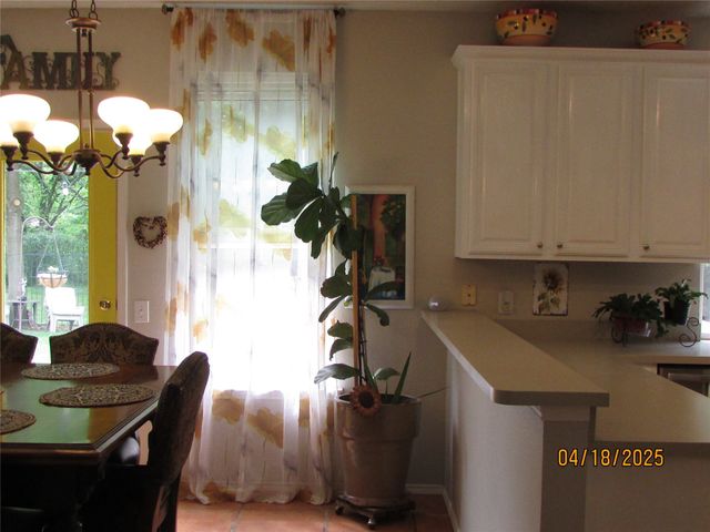 2709 Lakeside Drive, Burleson, TX 76028