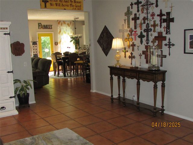 2709 Lakeside Drive, Burleson, TX 76028