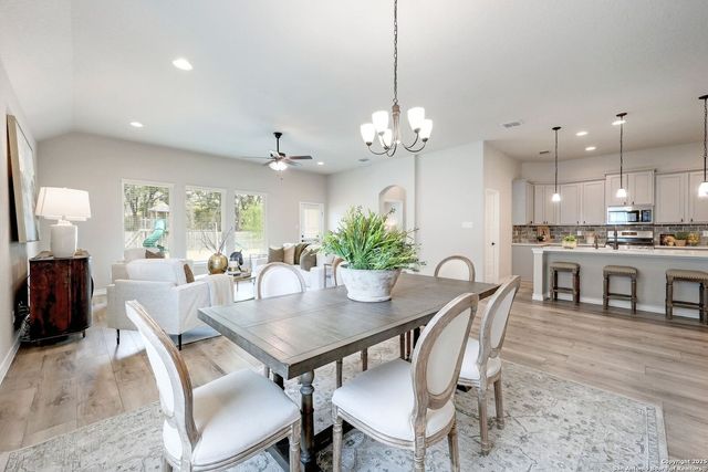 8942 Whimsey Ridge, Fair Oaks Ranch, TX 78015