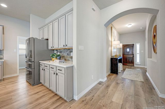 8942 Whimsey Ridge, Fair Oaks Ranch, TX 78015