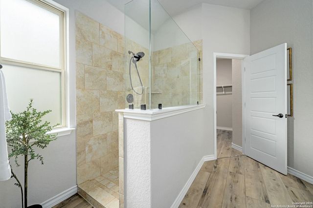 8942 Whimsey Ridge, Fair Oaks Ranch, TX 78015