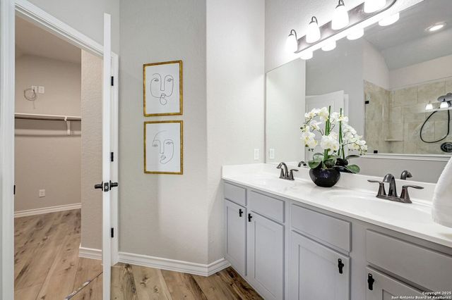 8942 Whimsey Ridge, Fair Oaks Ranch, TX 78015