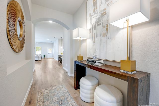 8942 Whimsey Ridge, Fair Oaks Ranch, TX 78015