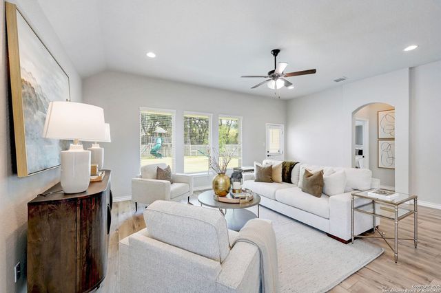 8942 Whimsey Ridge, Fair Oaks Ranch, TX 78015