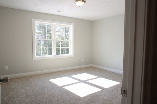 22 New York Street, Worcester, MA 01603