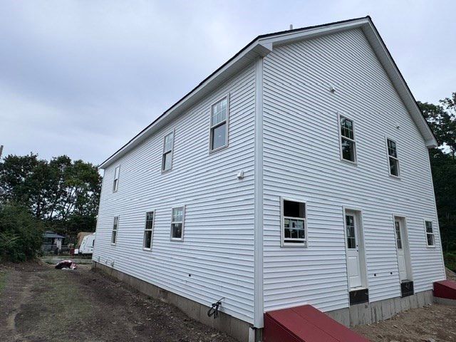 22 New York Street, Worcester, MA 01603