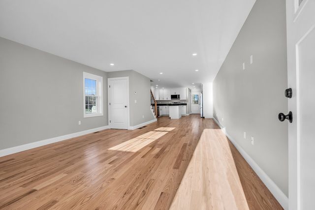 22 New York Street, Worcester, MA 01603