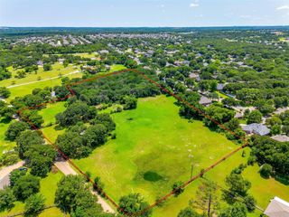 302 S Fox Lane, Burleson, TX 76028