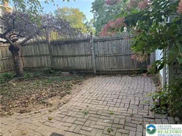 258 Nazareth PIKE, Lower Nazareth Twp, PA 18020