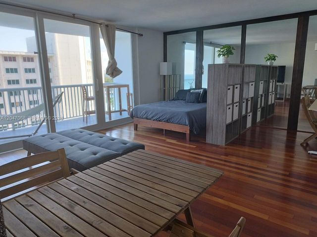 5401 Collins Avenue 1110, Miami Beach, FL 33140