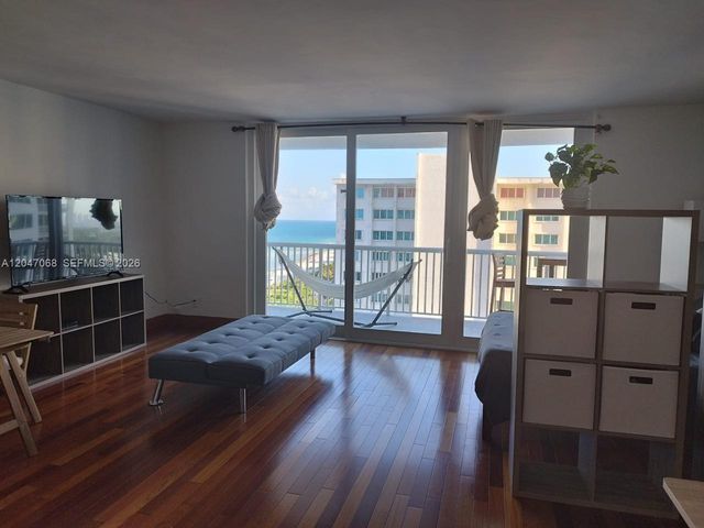 5401 Collins Avenue 1110, Miami Beach, FL 33140