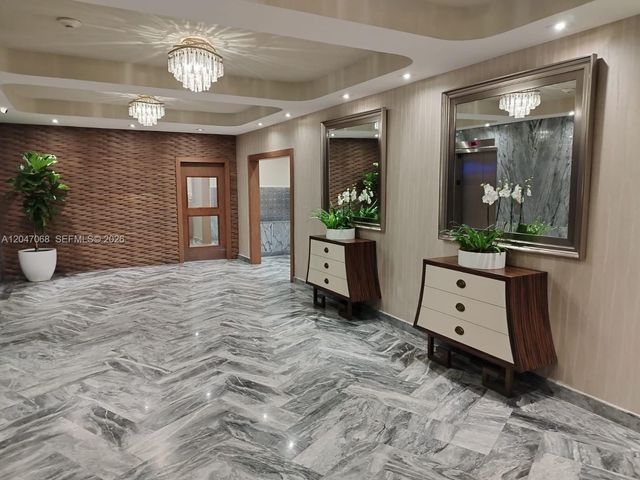 5401 Collins Avenue 1110, Miami Beach, FL 33140