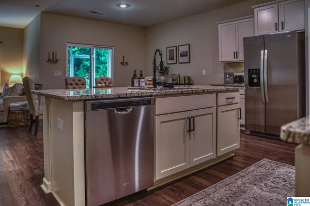 1048 GADWALL DRIVE, Alabaster, AL 35007