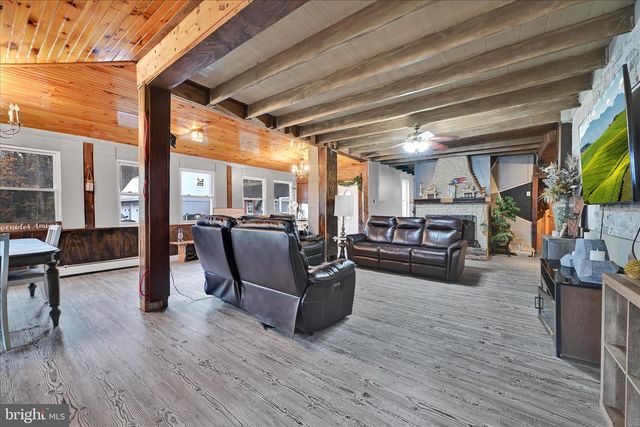 2460 GRANDVIEW AVE, Reading, PA 19606