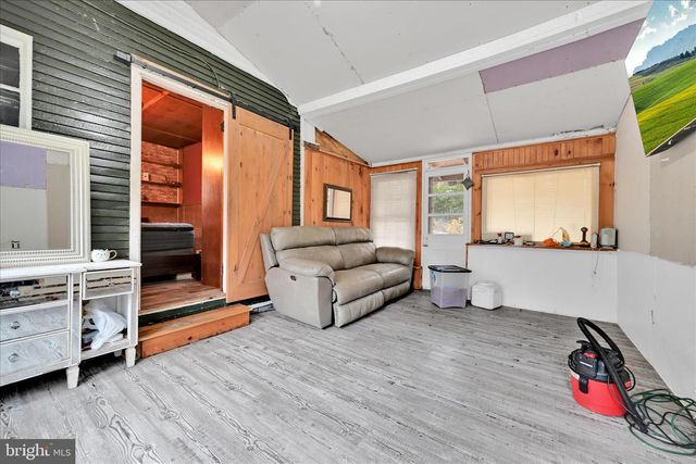 2460 GRANDVIEW AVE, Reading, PA 19606