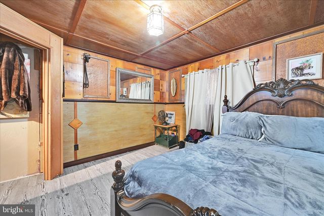 2460 GRANDVIEW AVE, Reading, PA 19606