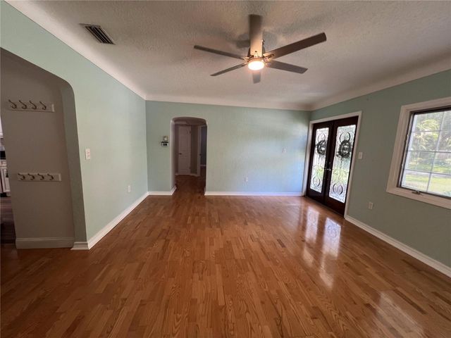 146 GIRALDA BOULEVARD NE, St Petersburg, FL 33704