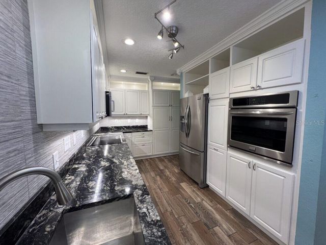 146 GIRALDA BOULEVARD NE, St Petersburg, FL 33704