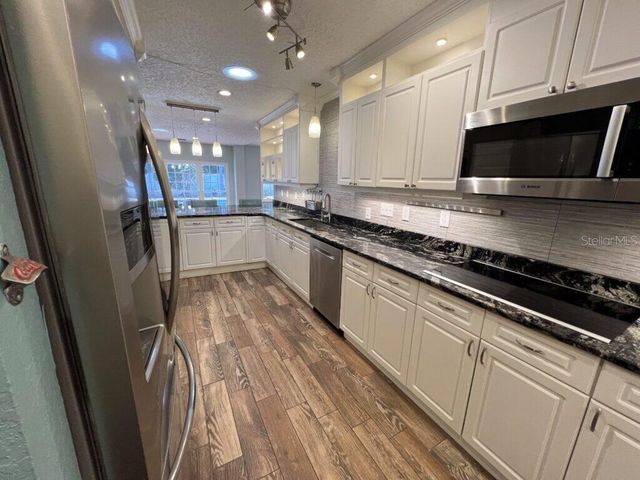 146 GIRALDA BOULEVARD NE, St Petersburg, FL 33704