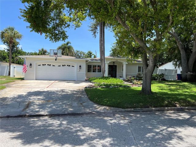 146 GIRALDA BOULEVARD NE, St Petersburg, FL 33704