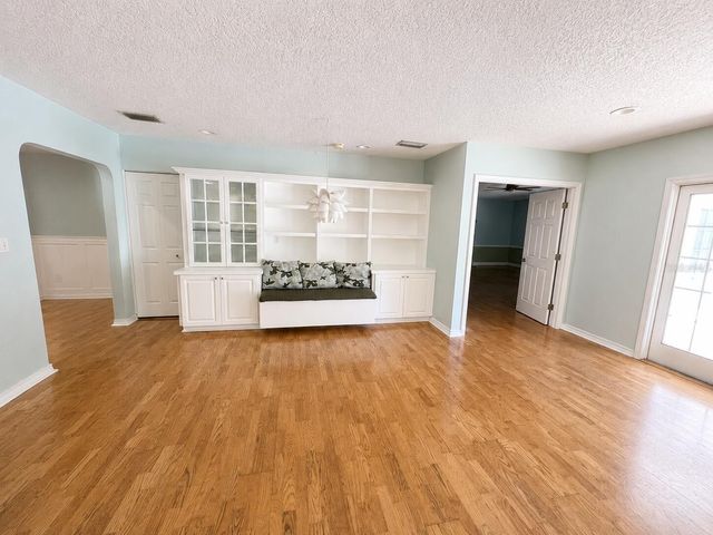146 GIRALDA BOULEVARD NE, St Petersburg, FL 33704