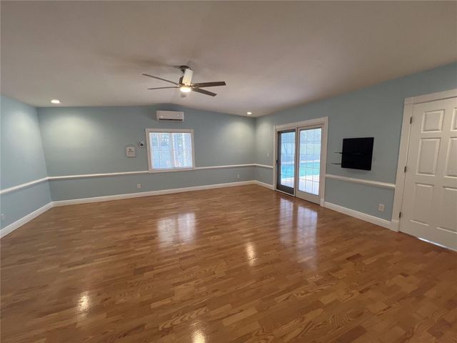 146 GIRALDA BOULEVARD NE, St Petersburg, FL 33704